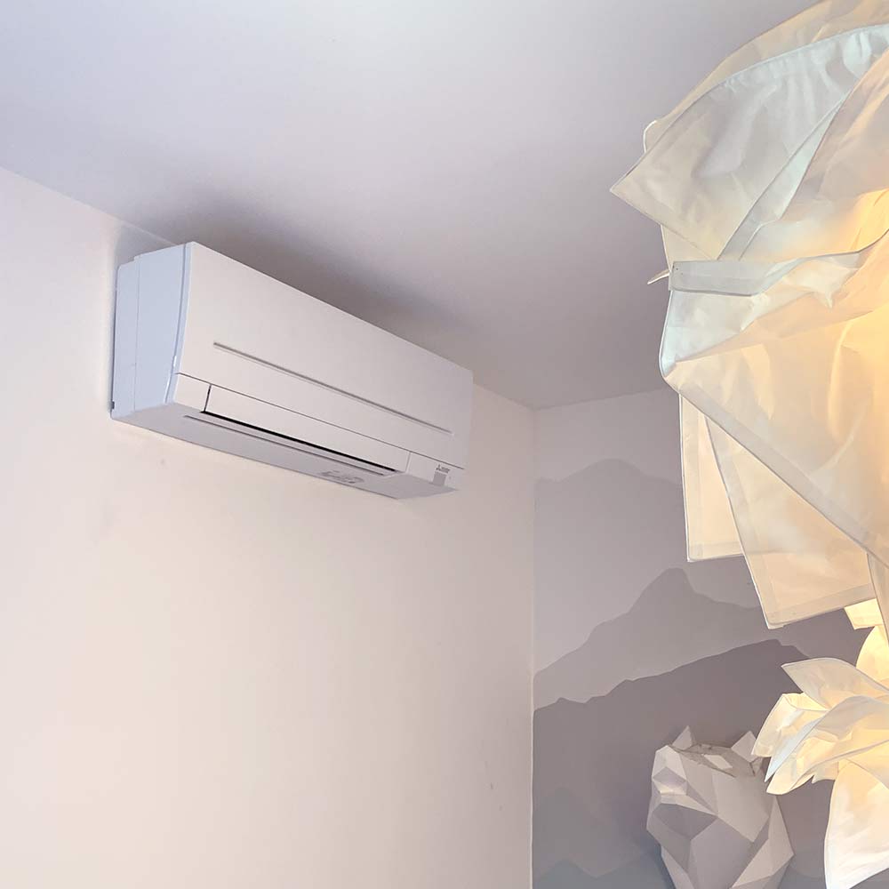 Air Energie a réalisé une installation de climatisation + PAC Air/Eau près de Bordeaux et Libourne (33) : chauffage au sol et clim. réversible.
