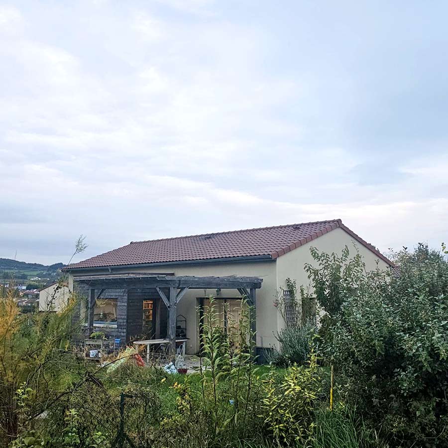 Panneaux solaires à Chalon-sur-Saône, installation photovoltaïque, détail du projet en 3kWc en maison individuelle plain-pied
