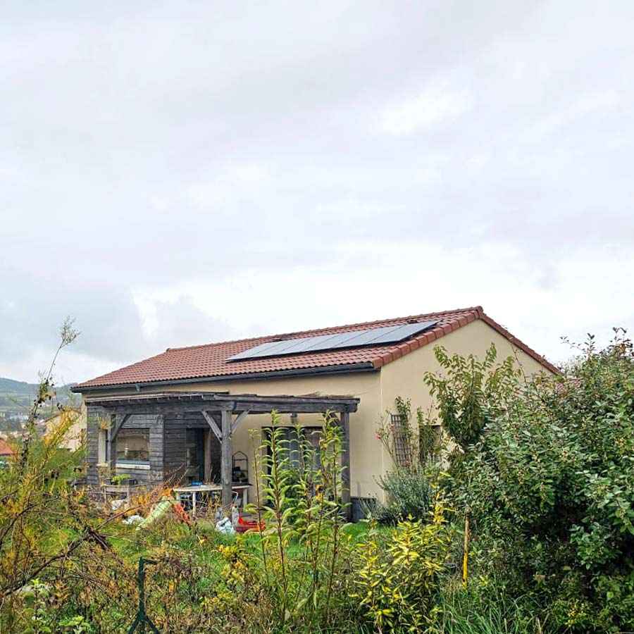 Panneaux solaires à Chalon-sur-Saône, installation photovoltaïque, détail du projet en 3kWc en maison individuelle plain-pied